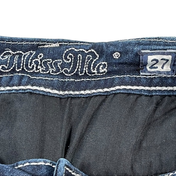 Miss Me Size 27 dark wash jeans signature boot, button flap pockets with designs - Picture 13 of 13